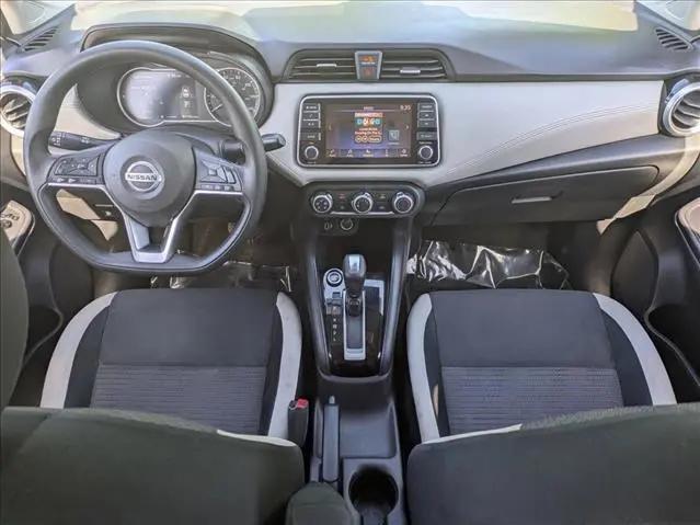 2020 Nissan Versa SV Xtronic CVT