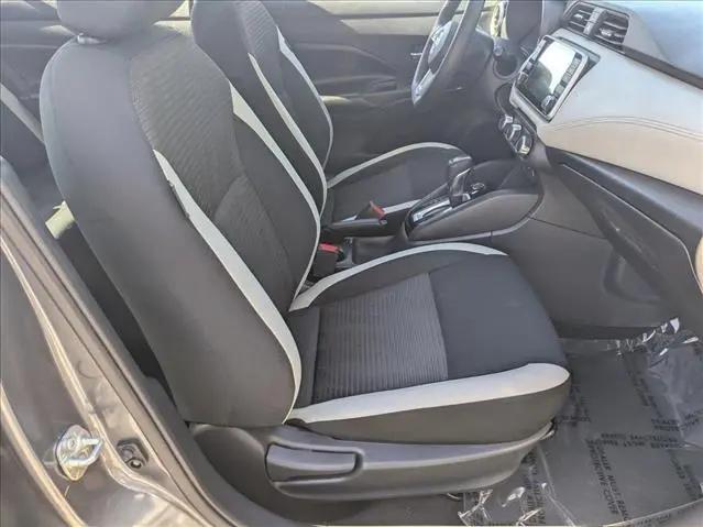 2020 Nissan Versa SV Xtronic CVT