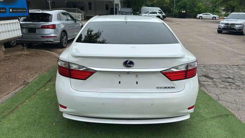 2015 Lexus ES 300h 300h