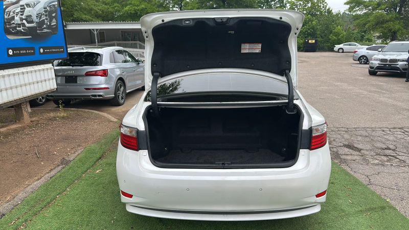 2015 Lexus ES 300h 300h