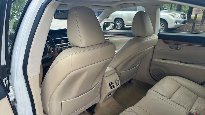 2015 Lexus ES 300h 300h