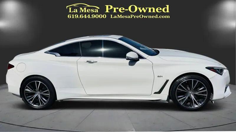 2017 INFINITI Q60 2.0t Premium