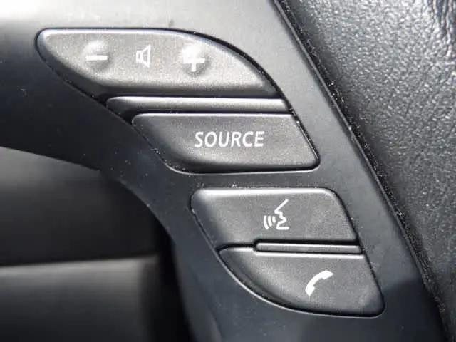 2017 Nissan Pathfinder SV