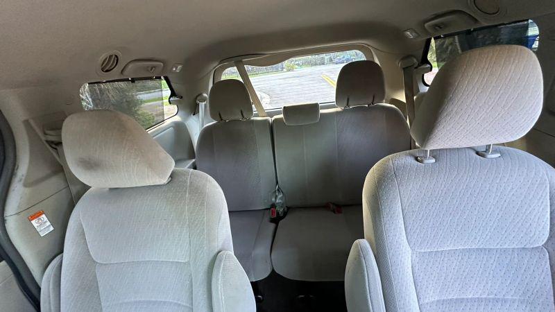 2017 Toyota Sienna LE 7 Passenger