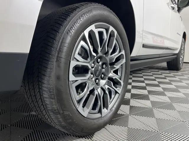 2023 GMC Yukon XL 4WD Denali Ultimate