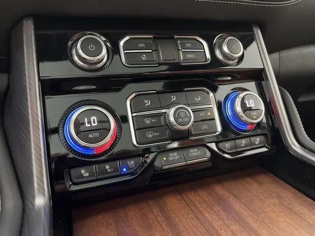 2023 GMC Yukon XL 4WD Denali Ultimate