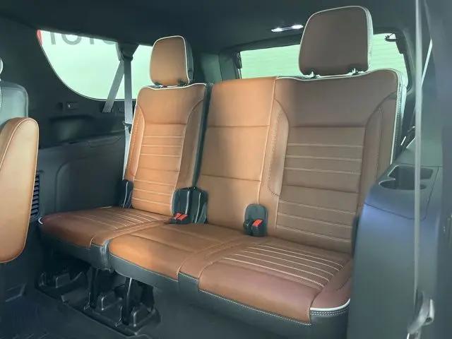 2023 GMC Yukon XL 4WD Denali Ultimate