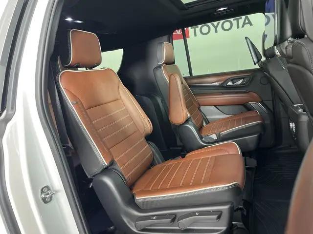 2023 GMC Yukon XL 4WD Denali Ultimate