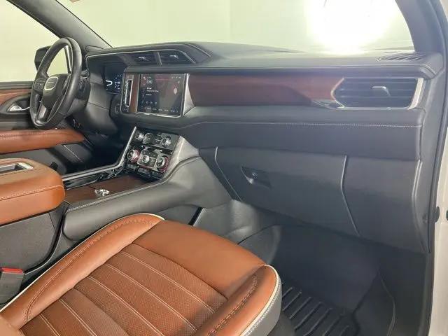 2023 GMC Yukon XL 4WD Denali Ultimate
