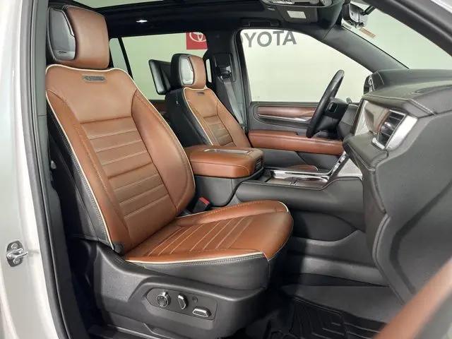 2023 GMC Yukon XL 4WD Denali Ultimate