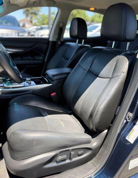 2019 INFINITI Q70 3.7 LUXE