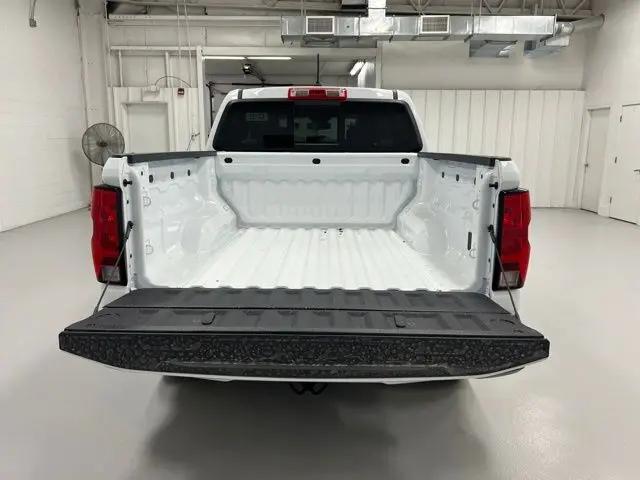 2026 Chevrolet Colorado LT, 4WD