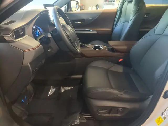 2024 Toyota Venza XLE