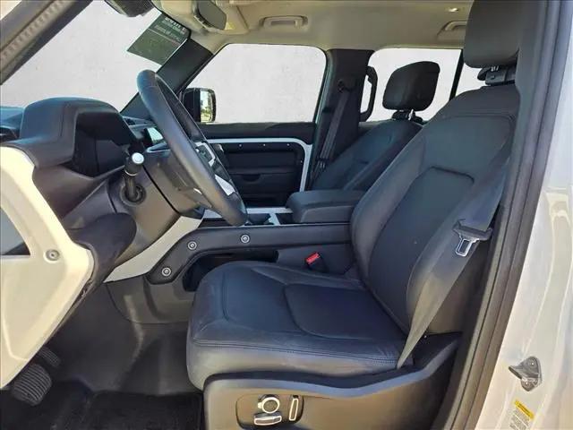 2025 Land Rover Defender 130 P300 S