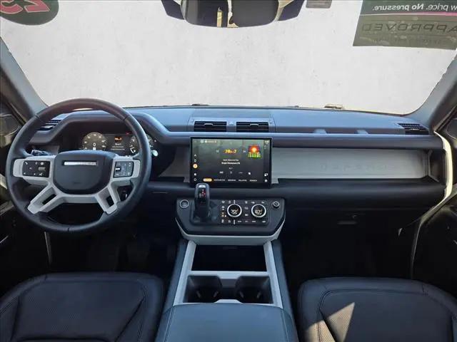 2025 Land Rover Defender 130 P300 S