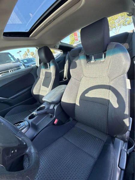 2011 Hyundai Genesis Coupe 2.0T Premium