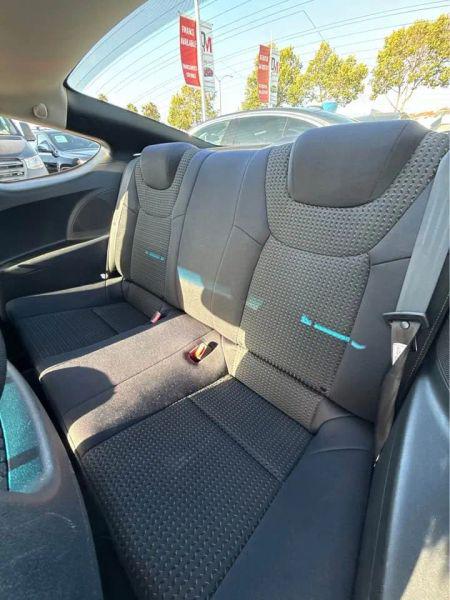 2011 Hyundai Genesis Coupe 2.0T Premium