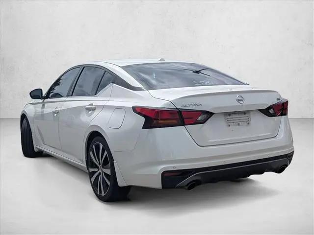 2020 Nissan Altima SR FWD