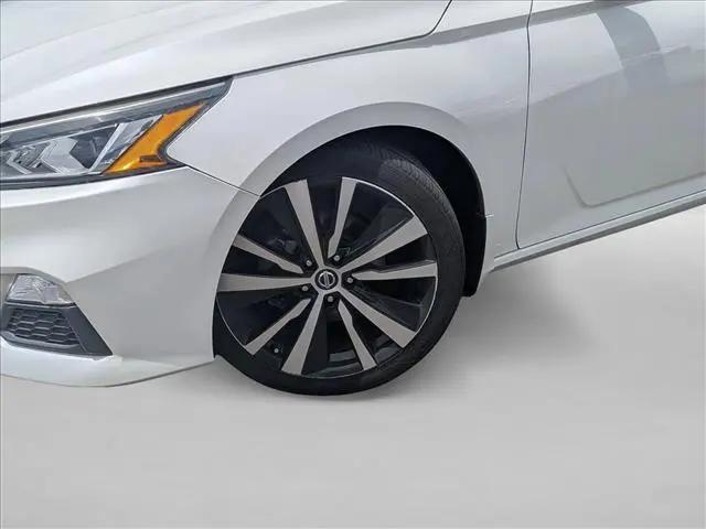 2020 Nissan Altima SR FWD