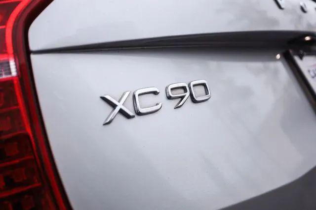2020 Volvo XC90 T6 Momentum 7 Passenger