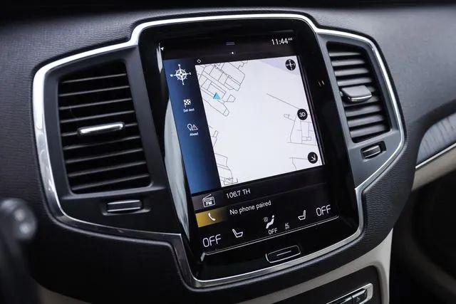 2020 Volvo XC90 T6 Momentum 7 Passenger