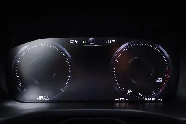 2020 Volvo XC60 T5 Momentum