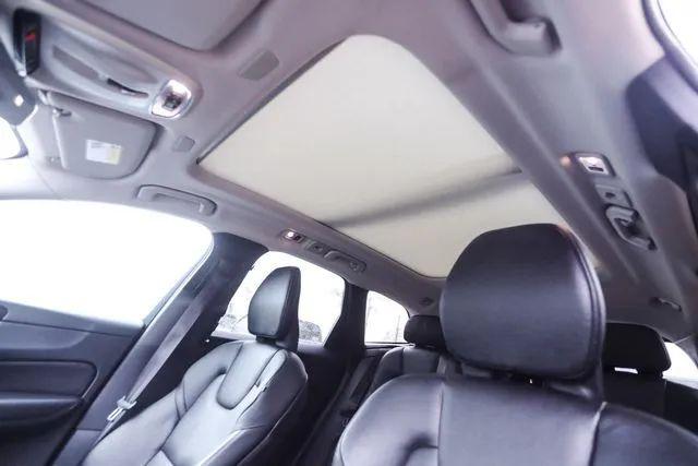 2020 Volvo XC60 T5 Momentum