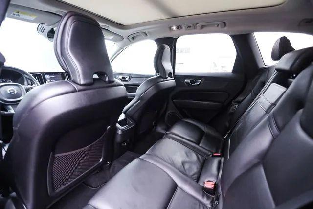 2020 Volvo XC60 T5 Momentum