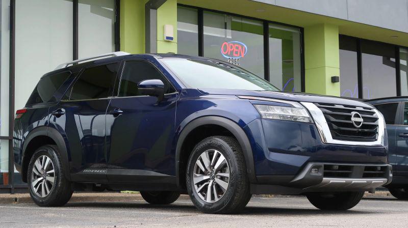 2022 Nissan Pathfinder SL 2WD