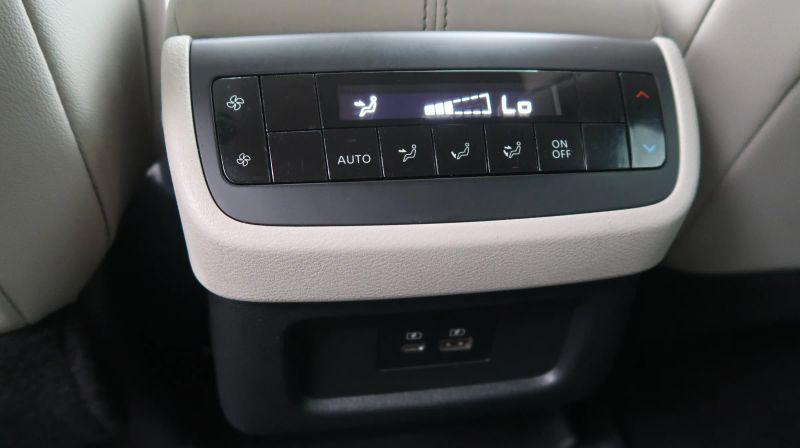 2022 Nissan Pathfinder SL 2WD