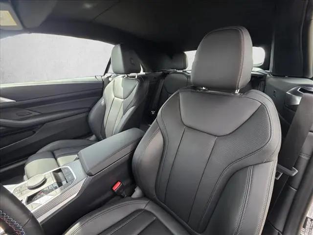 2025 BMW M4 M440i