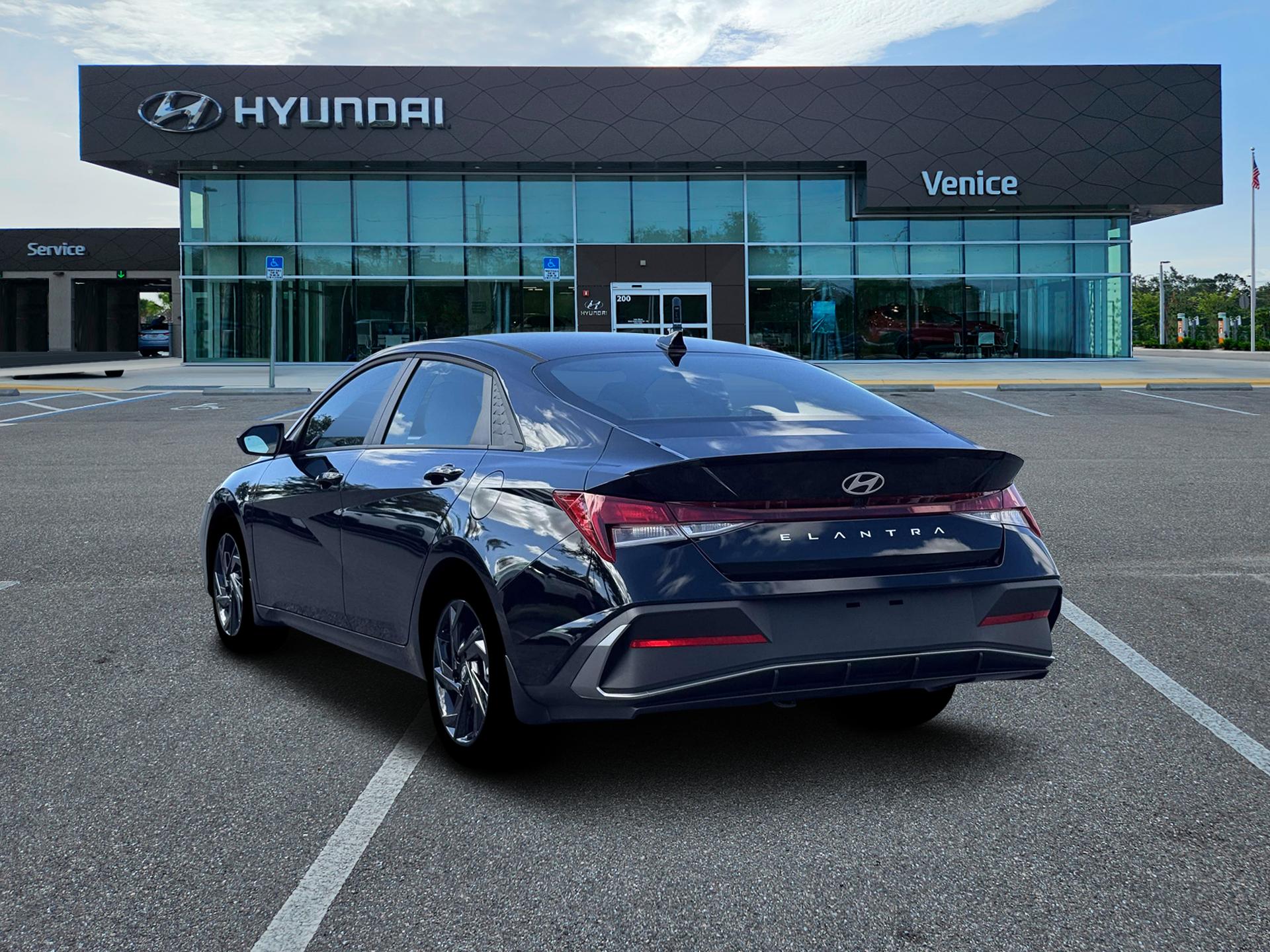 2026 Hyundai ELANTRA SEL Sport - Image 5