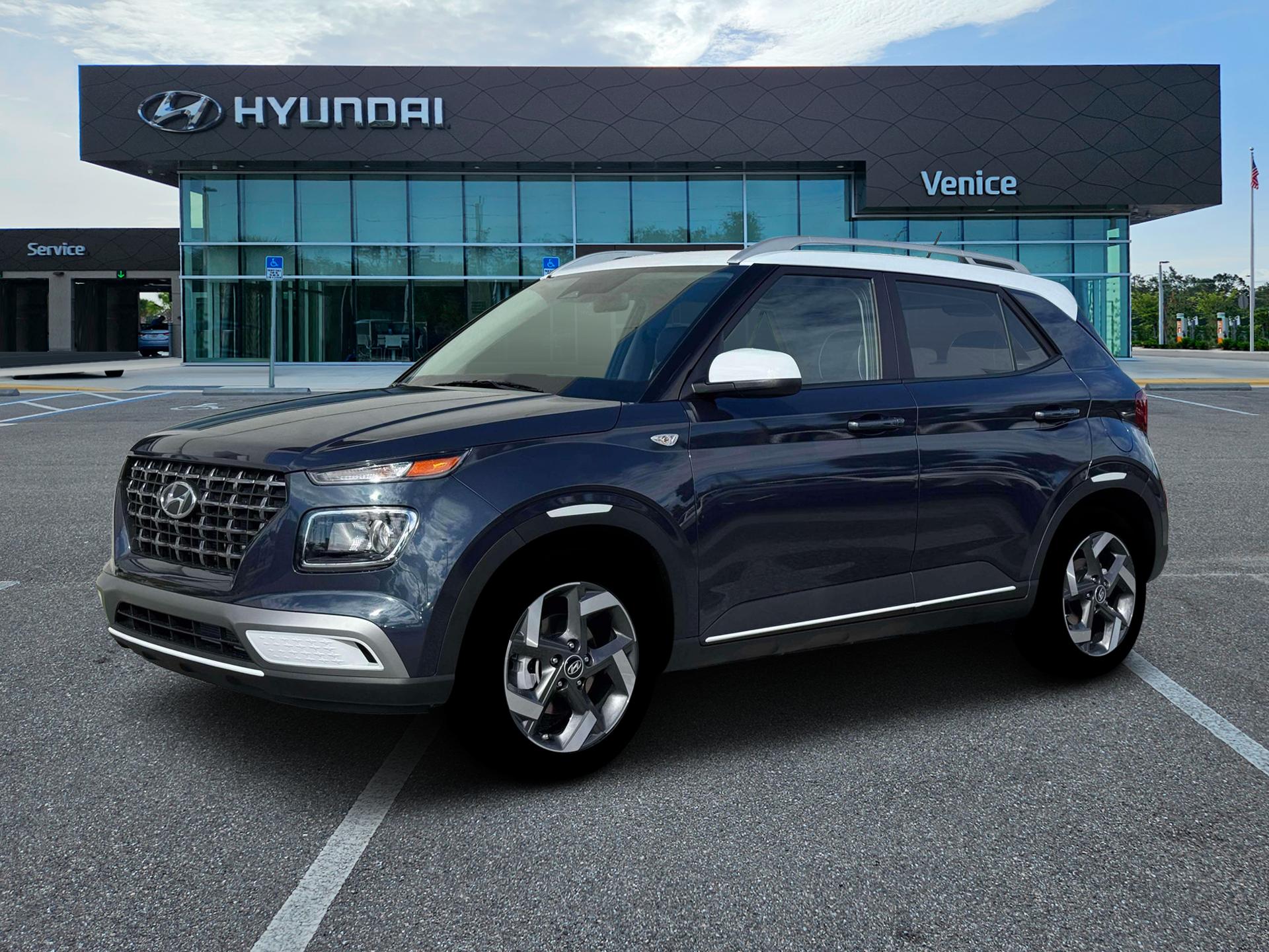 2026 Hyundai VENUE SEL W/Two-Tone Roof - Image 2