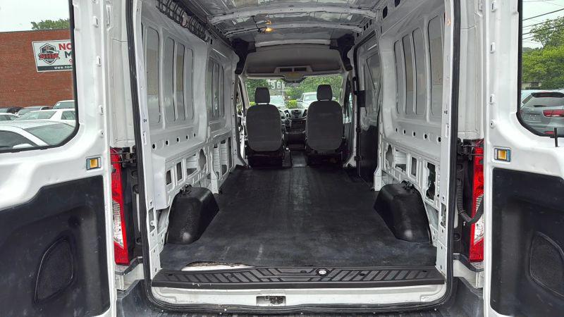 2015 Ford Transit Medium Roof w/Sliding Side Door w/LWB