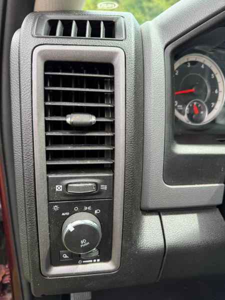 2019 Ram 1500 Classic Express Crew Cab 4x2 5'7" Box