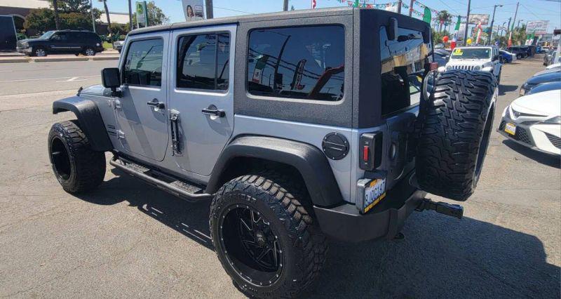 2015 Jeep Wrangler Unlimited Sport