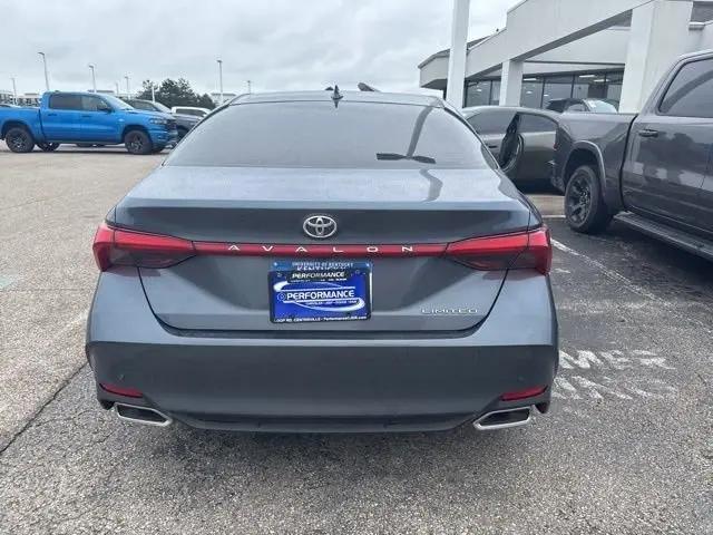 2019 Toyota Avalon XLE