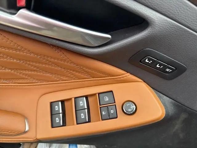 2019 Toyota Avalon XLE