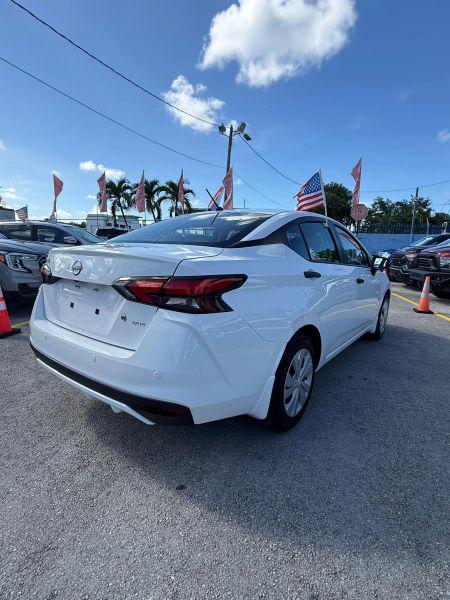 2025 Nissan Versa 1.6 S