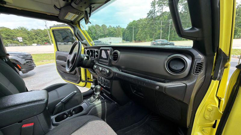 2022 Jeep Wrangler Unlimited High Tide 4x4