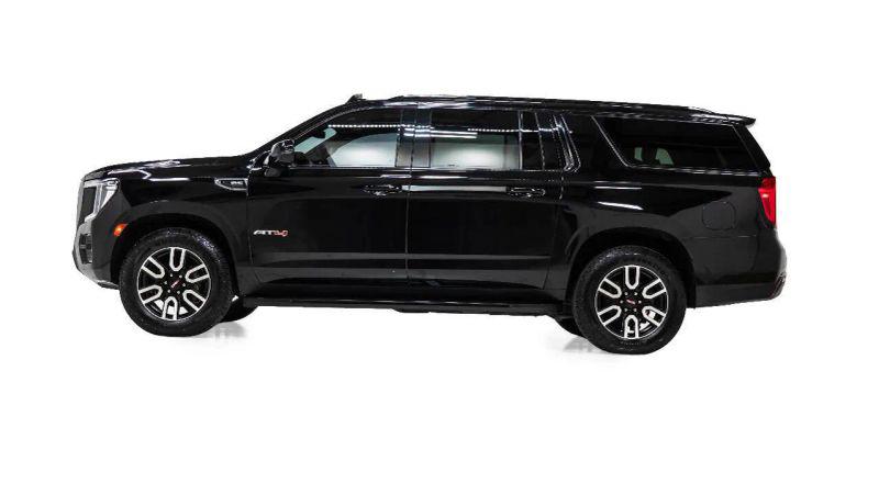 2021 GMC Yukon XL 4WD AT4