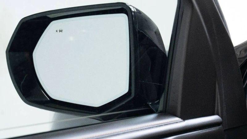 2021 GMC Yukon XL 4WD AT4