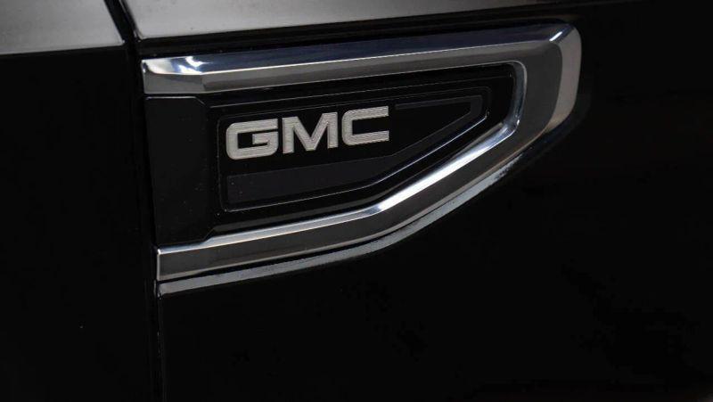 2021 GMC Yukon XL 4WD AT4