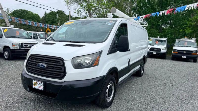 2016 Ford Transit w/60/40 Side Door w/RWB