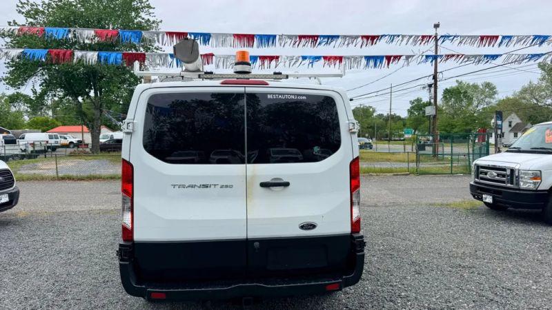 2016 Ford Transit w/60/40 Side Door w/RWB