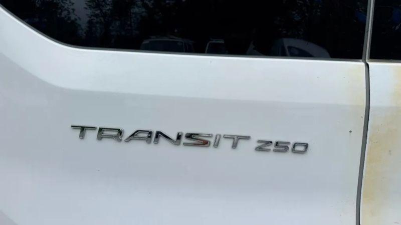 2016 Ford Transit w/60/40 Side Door w/RWB