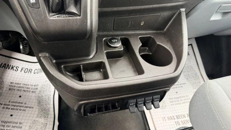 2016 Ford Transit w/60/40 Side Door w/RWB