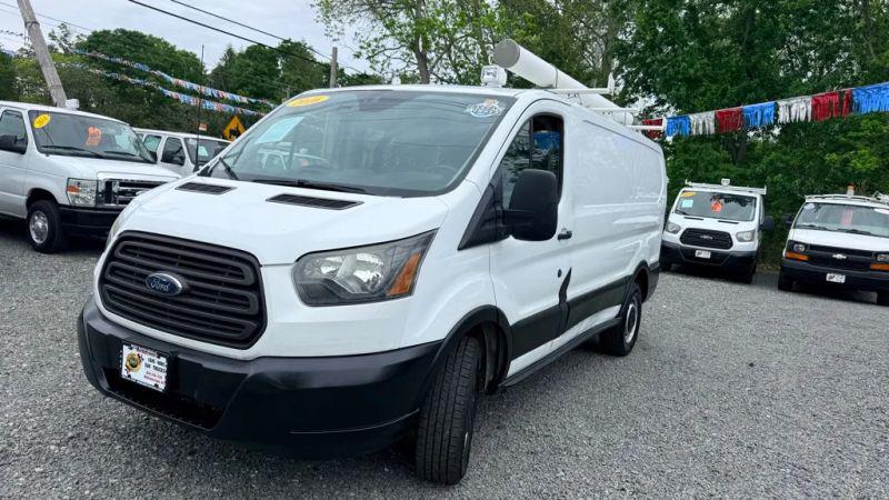 2016 Ford Transit w/60/40 Side Door w/RWB