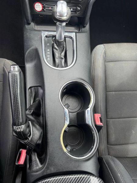 2016 Ford Mustang V6