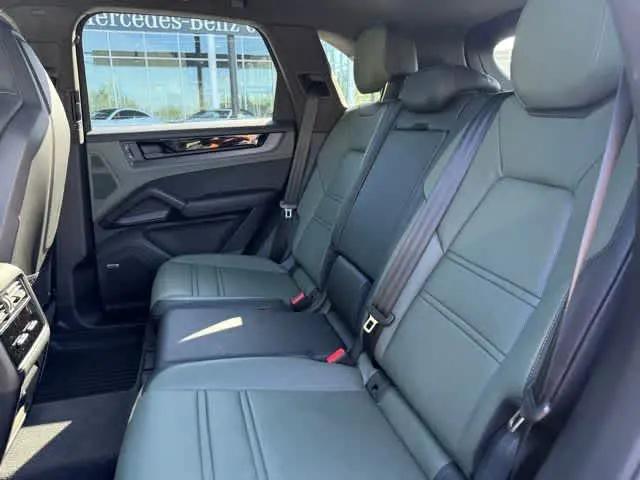 2025 Porsche Cayenne GTS